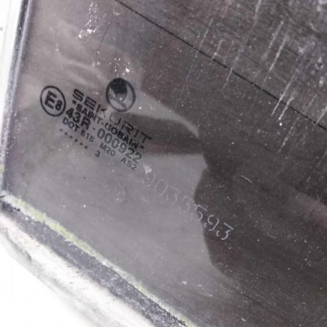 steklo-dveri-zadnee-pravoe-skoda-superb-i-sap-2-prolet-art-80112-big-3