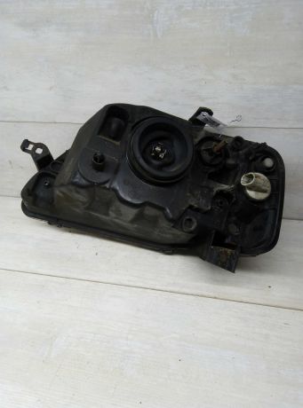 fara-peredniaia-pravaia-lada-largus-renault-logan-i-art-80259-big-2