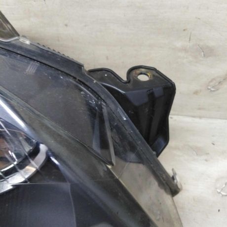 fara-peredniaia-pravaia-opel-astra-h-art-81042-big-3