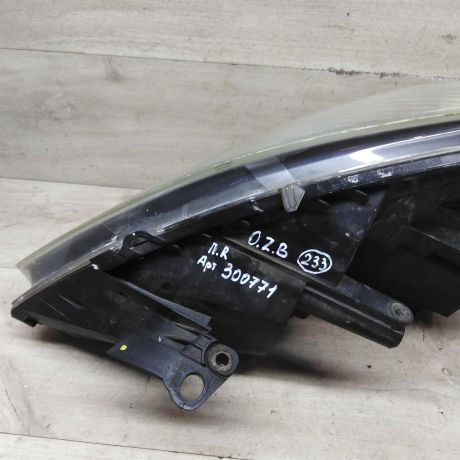 fara-peredniaia-pravaia-opel-zafira-b-art-81054-big-9
