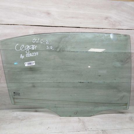 steklo-dveri-zadnee-pravoe-sedan-opel-vectra-c-art-81240-big-0