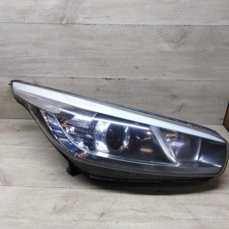 fara-peredniaia-pravaia-kia-ceed-ii-art-81486-big-0