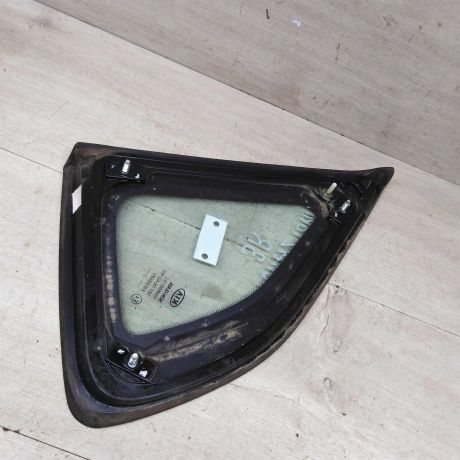 steklo-gluxoe-zadnee-pravoe-fortocka-kia-ceed-ii-art-81664-big-1
