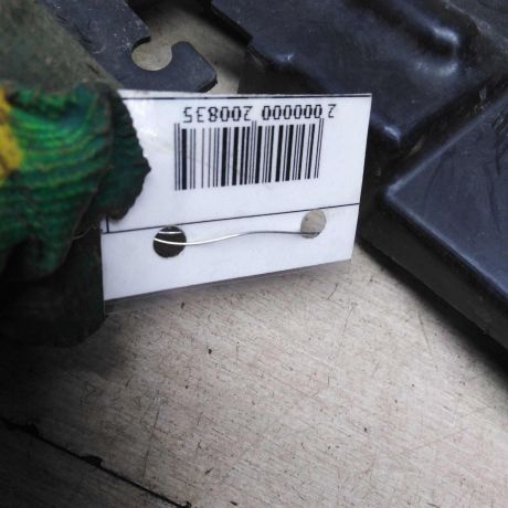 zabornik-vozduxa-radiatora-levyi-ford-focus-3-art-82409-big-1