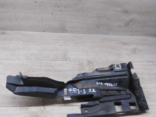 zabornik-vozduxa-pravyi-radiatora-ford-focus-3-art-82521