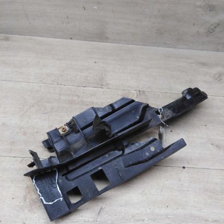 zabornik-vozduxa-pravyi-radiatora-ford-focus-3-art-82521-big-3