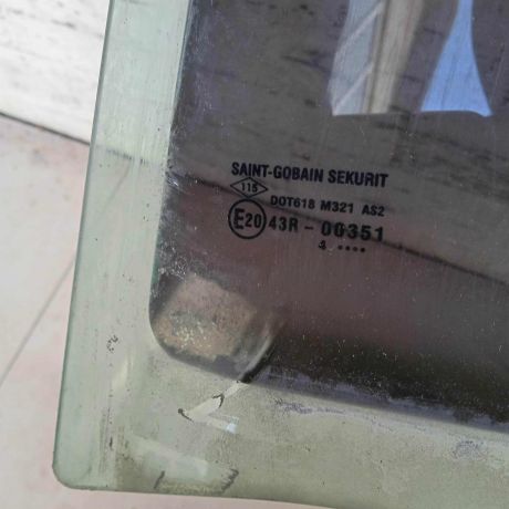 steklo-dveri-zadnee-levoe-renault-logan-2-art-82563-big-3