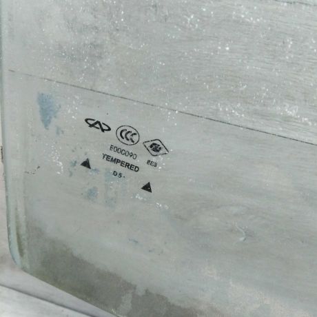 steklo-dveri-perednee-pravoe-chery-amulet-a15-i-art-82633-big-1