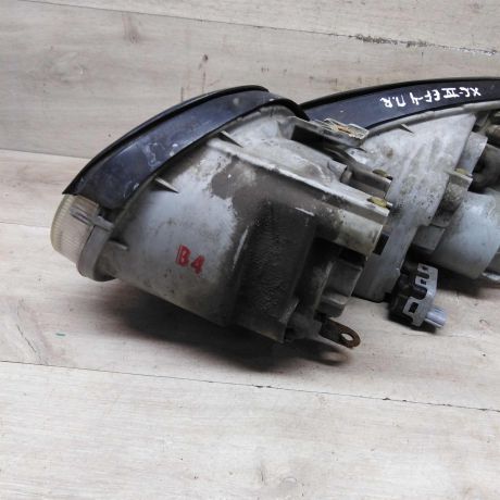 fara-peredniaia-pravaia-hyundai-sonata-4-ef-art-83017-big-1