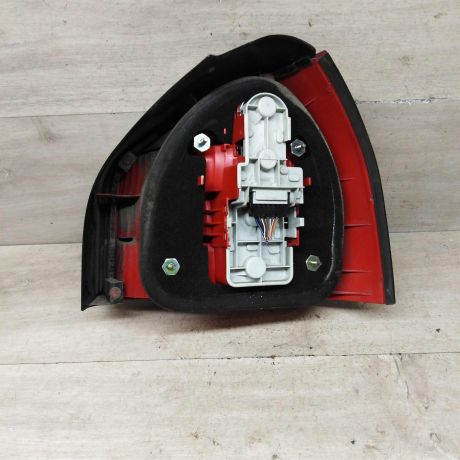 fonar-zadnii-levyi-audi-a3-8l-art-83432-big-2