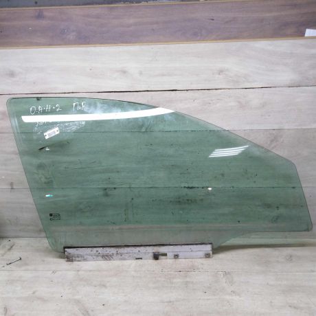 steklo-dveri-perednee-pravoe-opel-astra-h-art-84038-big-0