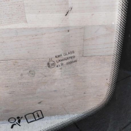 steklo-lobovoe-opel-astra-h-art-84040-big-1