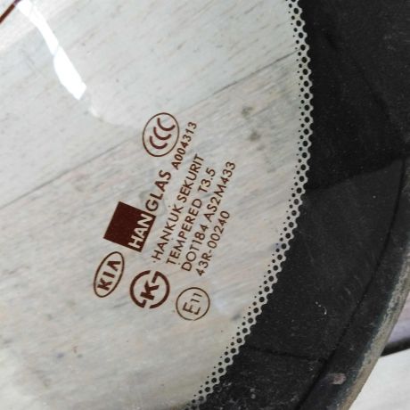 steklo-zadnee-kia-spectra-bu-art-84242-big-1