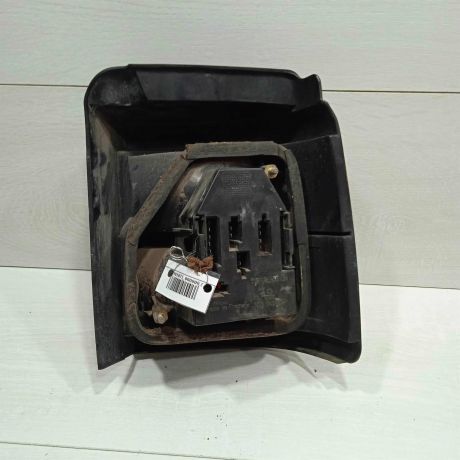 fonar-zadnii-levyi-volkswagen-passat-b3-art-84931-big-3