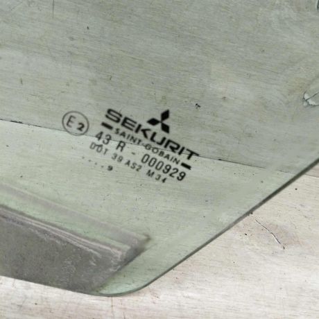 steklo-dveri-perednee-levoe-mitsubishi-carisma-i-art-85020-big-1