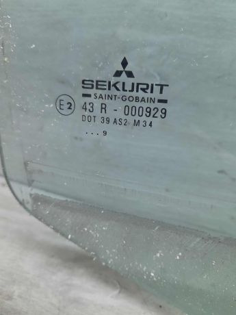 steklo-dveri-zadnee-pravoe-liftbek-mitsubishi-carisma-i-art-85021-big-1