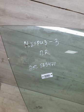 steklo-dveri-perednee-pravoe-mitsubishi-carisma-i-art-85139-big-1