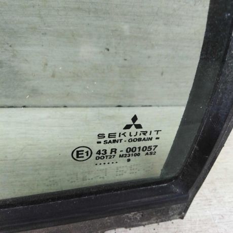 steklo-gluxoe-zadnee-levoe-fortocka-mitsubishi-carisma-i-art-85174-big-1