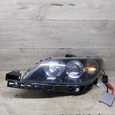 fara-peredniaia-levaia-mazda-3-bk-defekt-ksenon-sedan-art-85426-big-0