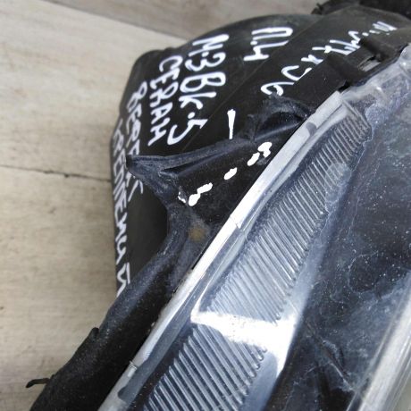 fara-peredniaia-levaia-mazda-3-bk-defekt-ksenon-sedan-art-85426-big-7