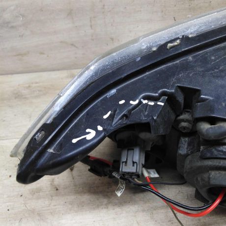 fara-peredniaia-levaia-mazda-3-bk-defekt-ksenon-sedan-art-85426-big-2