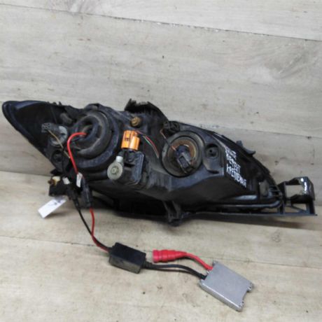 fara-peredniaia-levaia-mazda-3-bk-defekt-ksenon-sedan-art-85426-big-1