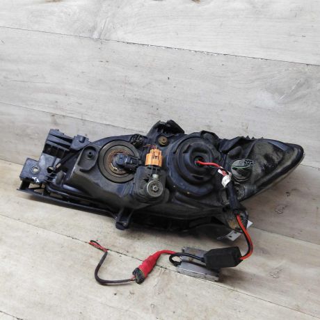 fara-peredniaia-pravaia-mazda-3-bk-sedan-ksenon-defekt-art-85429-big-8