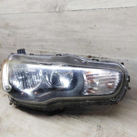 fara-peredniaia-pravaia-mitsubishi-lancer-x-art-85592-big-0