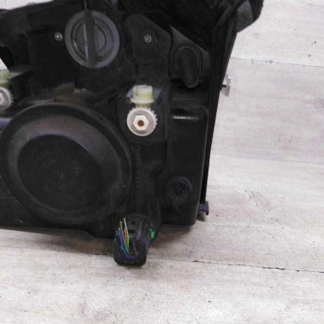 fara-peredniaia-pravaia-ford-fusion-i-art-85816-big-2