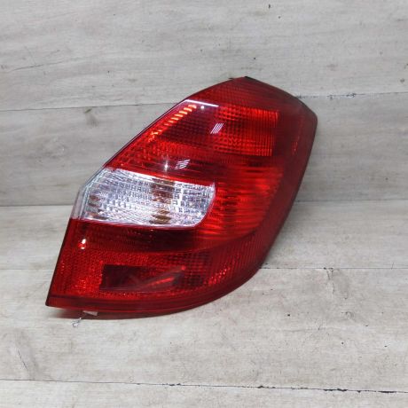 fonar-zadnii-pravyi-skoda-fabia-ii-restailing-art-85969-big-0