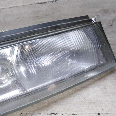 fara-peredniaia-pravaia-skoda-octavia-tour-bez-ukazatelia-povorota-art-86214-big-2