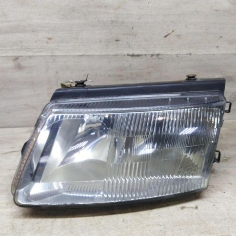 fara-peredniaia-levaia-volkswagen-passat-b5-art-86409-big-0