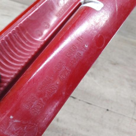 fonar-zadnii-pravyi-verxnii-citroen-c4-i-art-86420-big-3