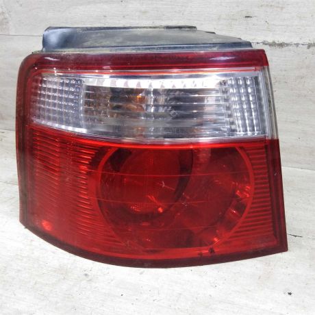 fonar-zadnii-levyi-kia-carens-i-rs-art-86717-big-0