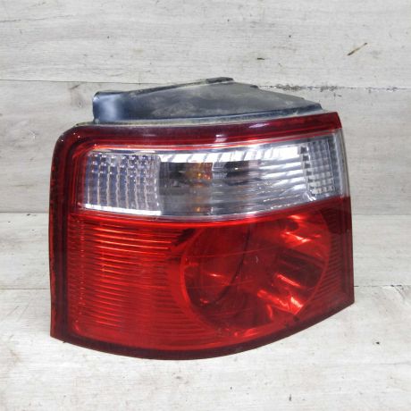 fonar-zadnii-levyi-kia-carens-i-rs-art-86717-big-2