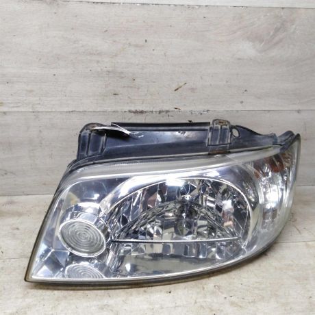 fara-peredniaia-levaia-hyundai-matrix-art-87134-big-0