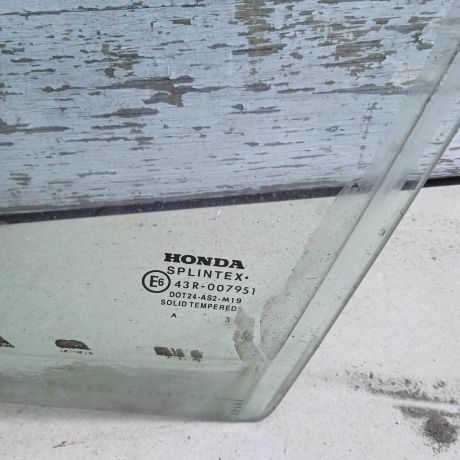 steklo-dveri-perednee-levoe-honda-cr-v-ii-art-88106-big-3