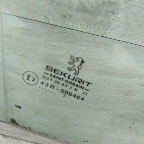 steklo-dveri-perednee-levoe-peugeot-307-kupe-art-88316-big-1