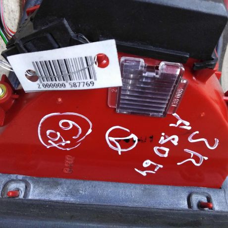 fonar-zadnii-pravyi-audi-80-b4-art-88569-big-5