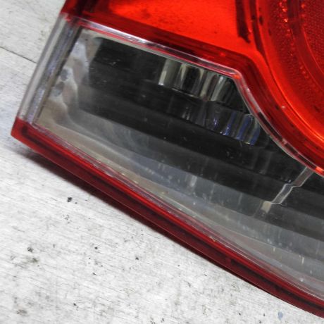 fonar-zadnii-pravyi-chevrolet-cruze-defekty-na-foto-art-89105-big-6