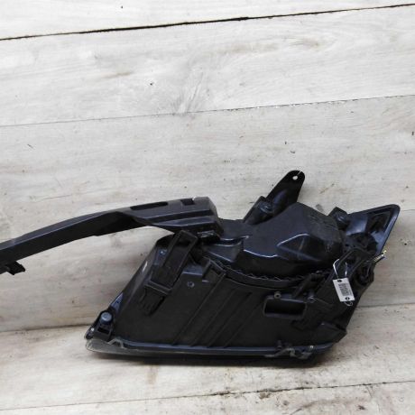 fara-peredniaia-pravaia-ford-focus-2-art-89497-big-2