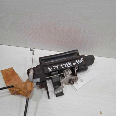 rucka-otkryvaniia-kryski-bagaznika-mazda-3-bk-art-89561-big-2