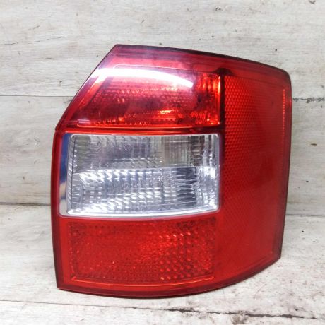 fonar-zadnii-pravyi-a4-b6-universal-art-89584-big-2