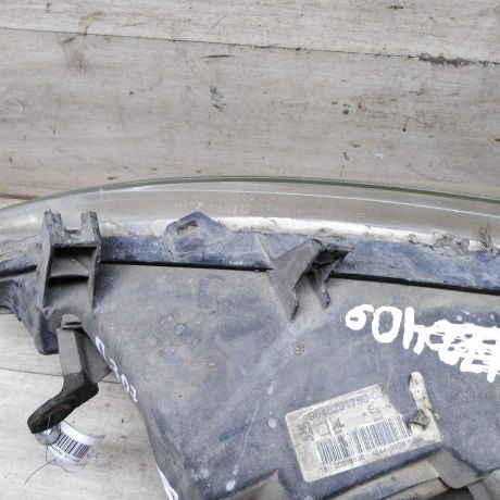 fara-peredniaia-pravaia-peugeot-307-dorestailing-art-89646-big-5