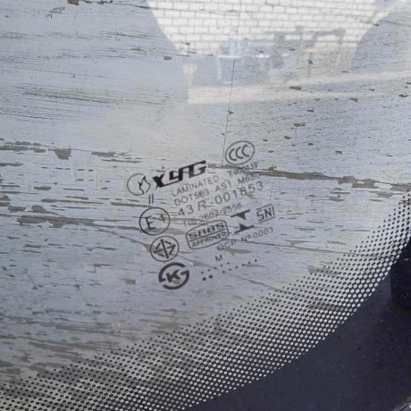 steklo-lobovoe-skoda-yeti-i-dorestailing-art-89814-big-1