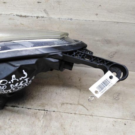 fara-peredniaia-pravaia-opel-astra-j-art-89857-big-2