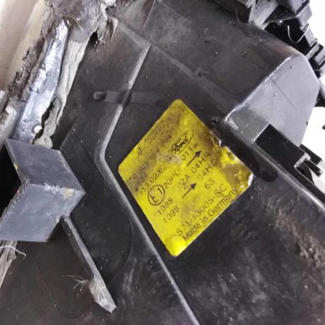 fara-peredniaia-pravaia-ford-mondeo-3-art-90260-big-3