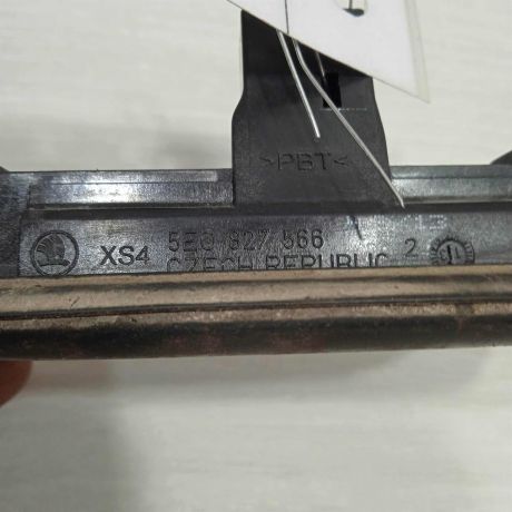 rucka-bagaznika-knopka-skoda-yeti-art-91478-big-1