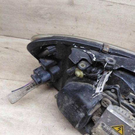 fara-peredniaia-levaia-ford-galaxy-ksenon-restailing-art-91699-big-1