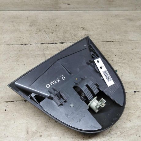 dopolnitelnyi-stop-signal-renault-clio-ii-art-91857-big-2